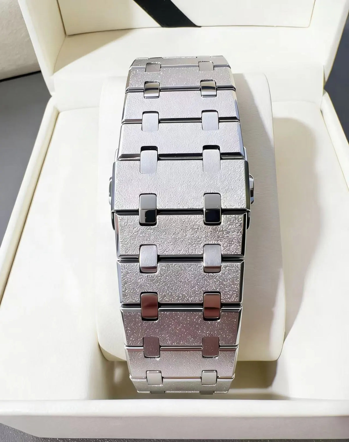 Frostline Octagon Quartz Watch
