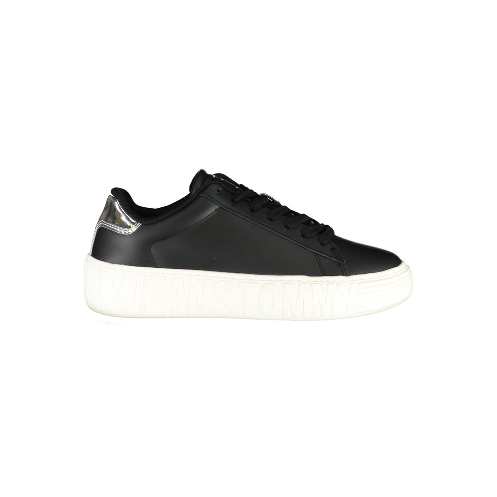 Tommy Hilfiger Leather Low-Top Sneaker — Black
